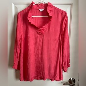 Crown & Ivy blouse Size Large
